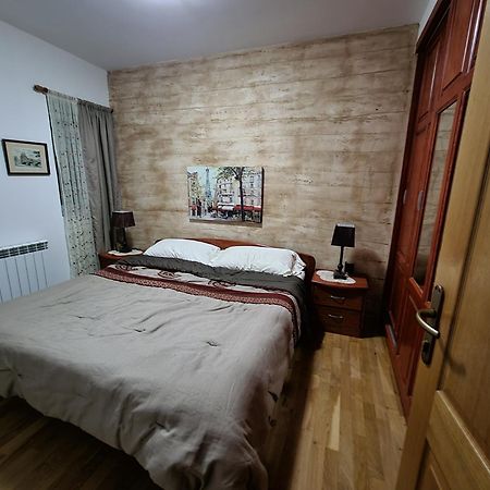 Villa Diana Apartments Skopje Rom bilde