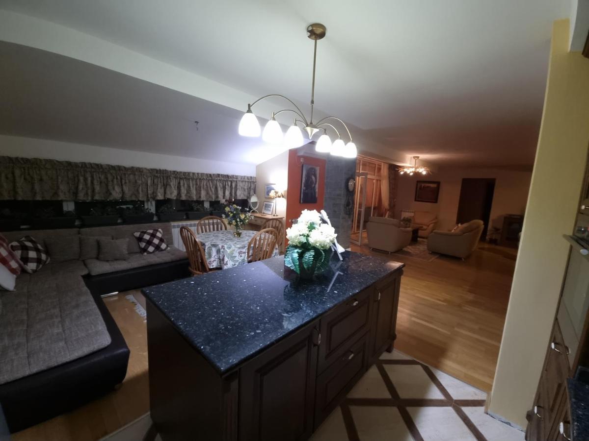 Villa Diana Apartments Skopje Eksteriør bilde
