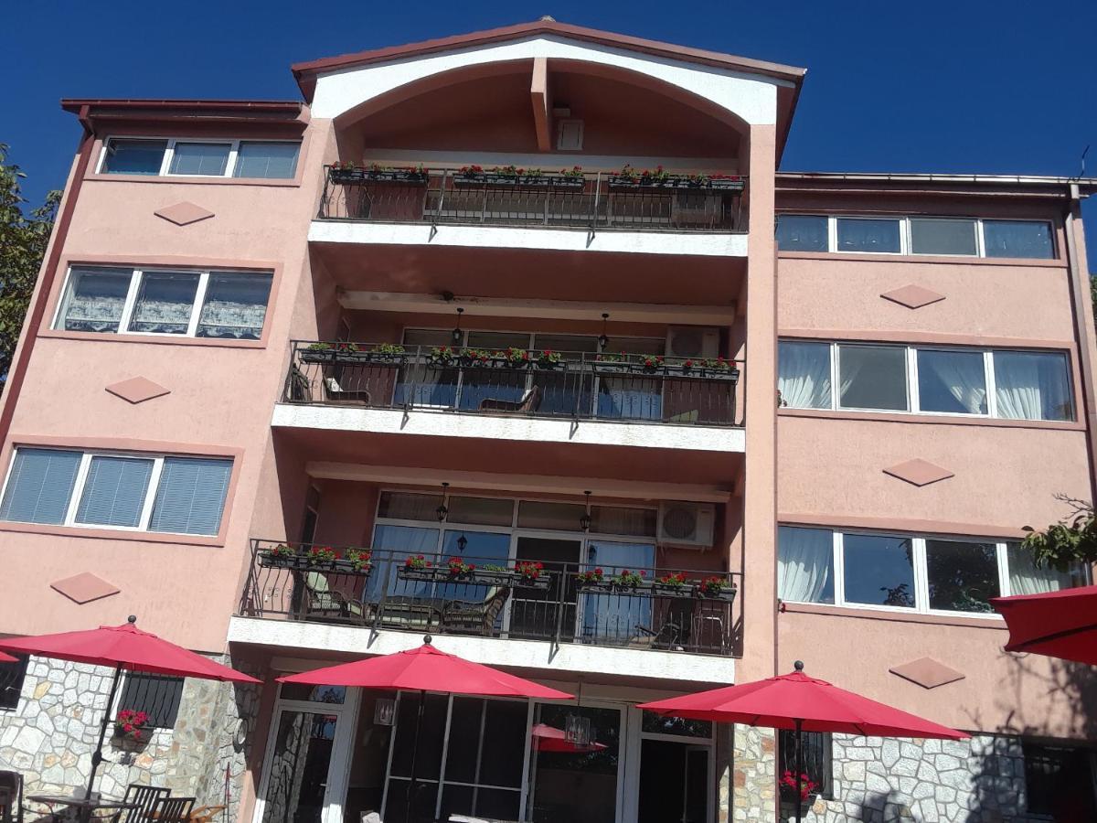 Villa Diana Apartments Skopje Eksteriør bilde